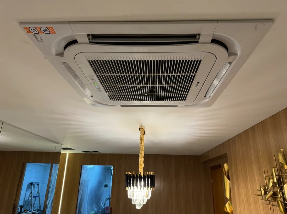 Evaporadora cassete integrada ao VRF em ambiente premium